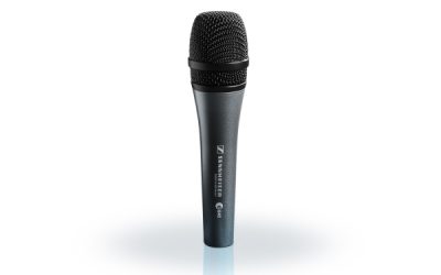 Sennheiser e 845 z beztrzaskowym wyłącznikiem on/off.